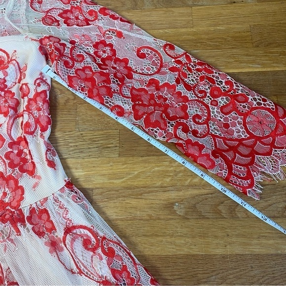 Soieblu Red Sheer Floral Lace Mini Dress 3/4 Sleeves Size Medium - Picture 10 of 11